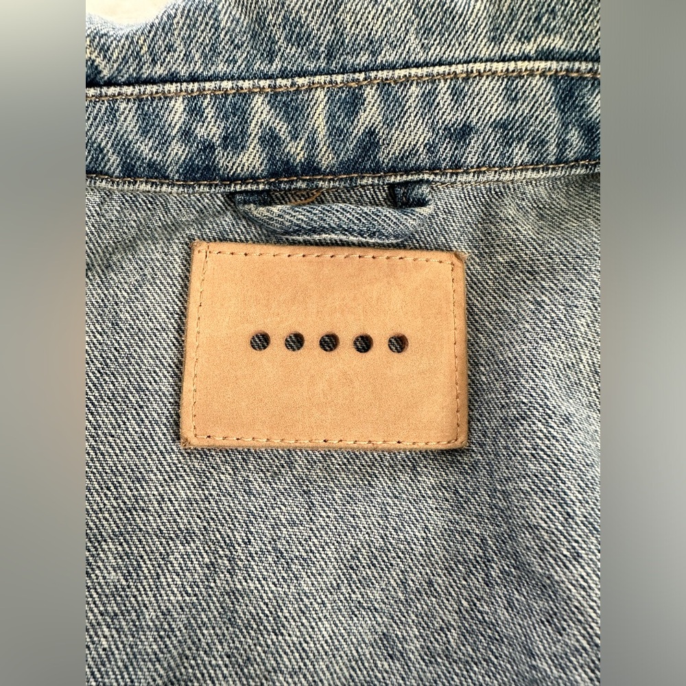 BLANK NYC Denim Jacket Women’s Size Medium - Picture 11 of 16